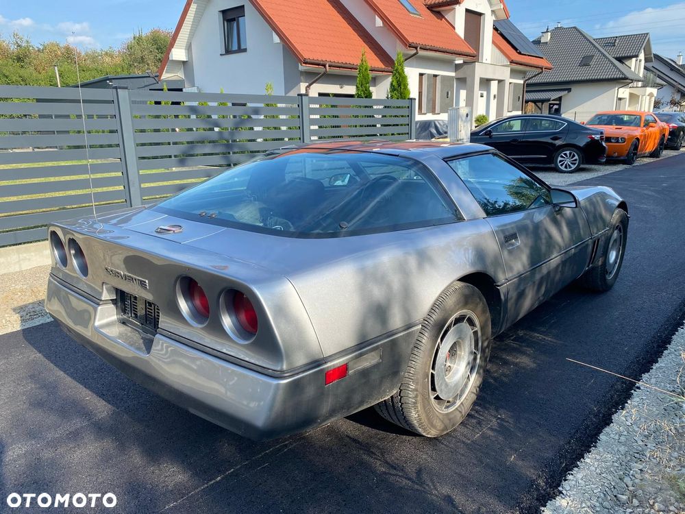 Chevrolet Corvette - 7
