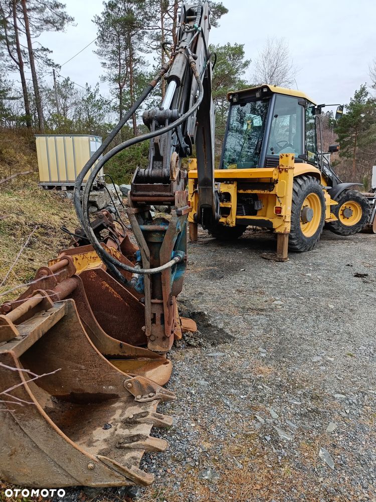 Volvo Bl 71, ROK 2003  Z przodu szuflada 4 w 1. - 12
