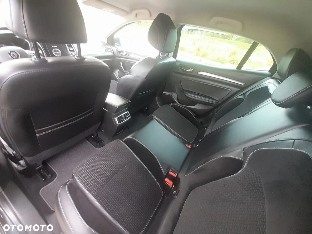 Renault Megane TCe 160 GPF EDC GT LINE - 34