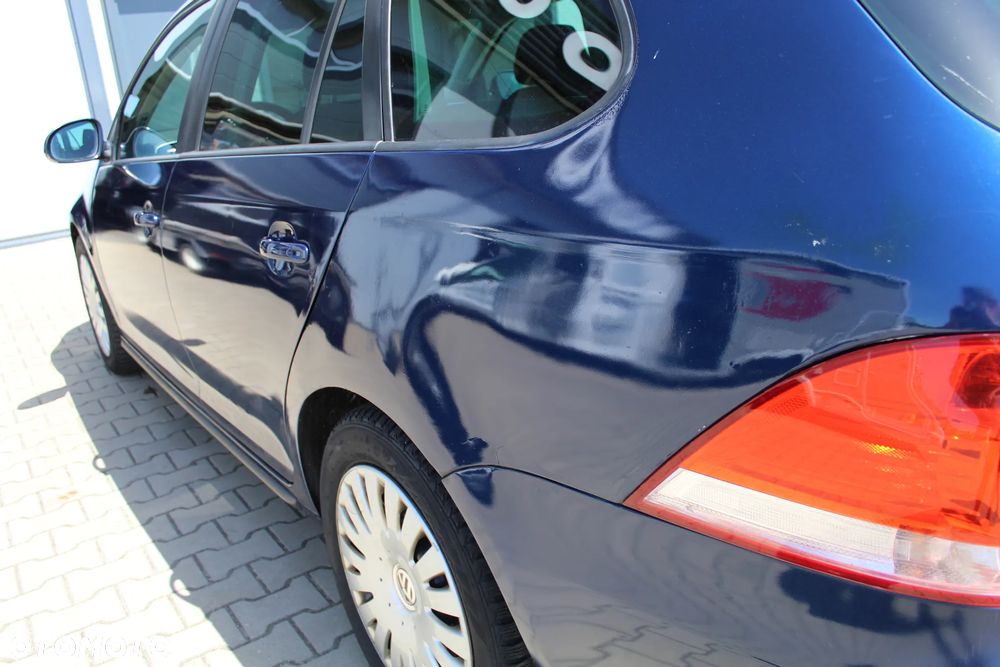 Volkswagen Golf - 11