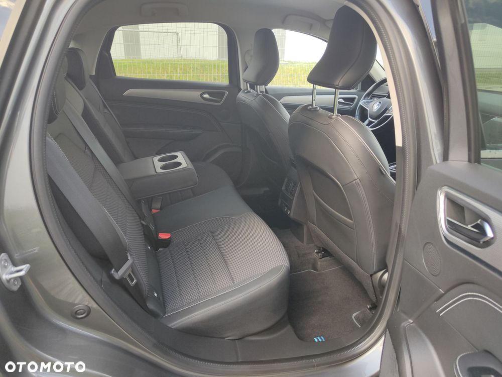 Renault Arkana 1.6 E-TECH Intens MMT - 13