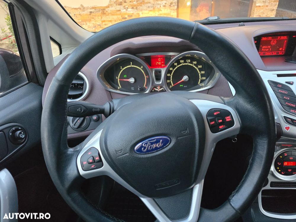 Ford Fiesta 1.6 TDCI Titanium - 18