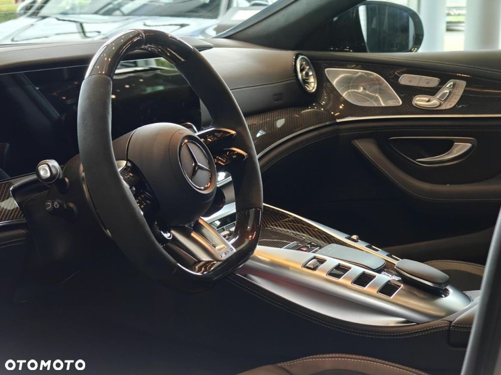 Mercedes-Benz AMG GT - 12