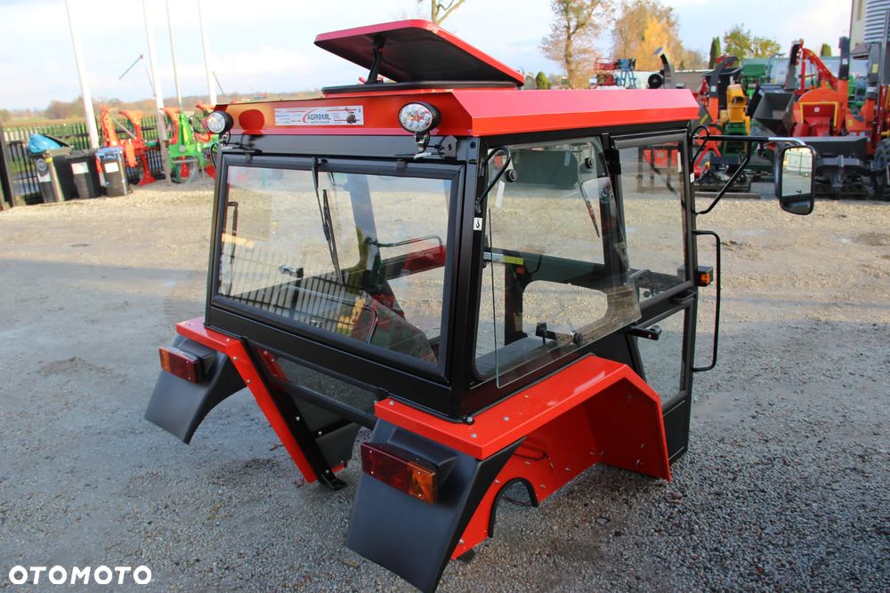 Kabina ciągnikowa kabiny C360 C-360 Naglak Elegant Ral 3020 z błotnikami - 3