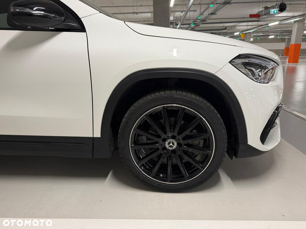 Mercedes-Benz GLA 250 AMG Line - 12