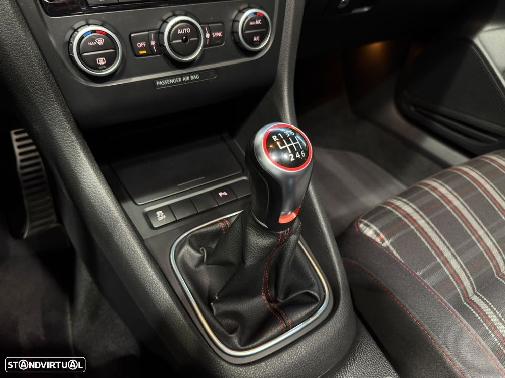 VW Golf Cabriolet GTI - 27