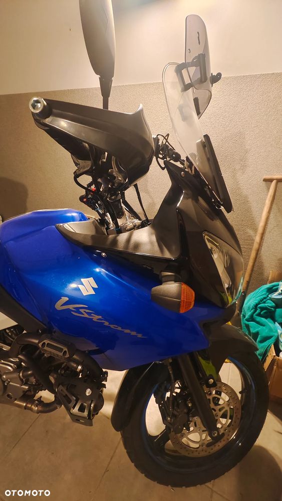 Suzuki V-STROM - 2