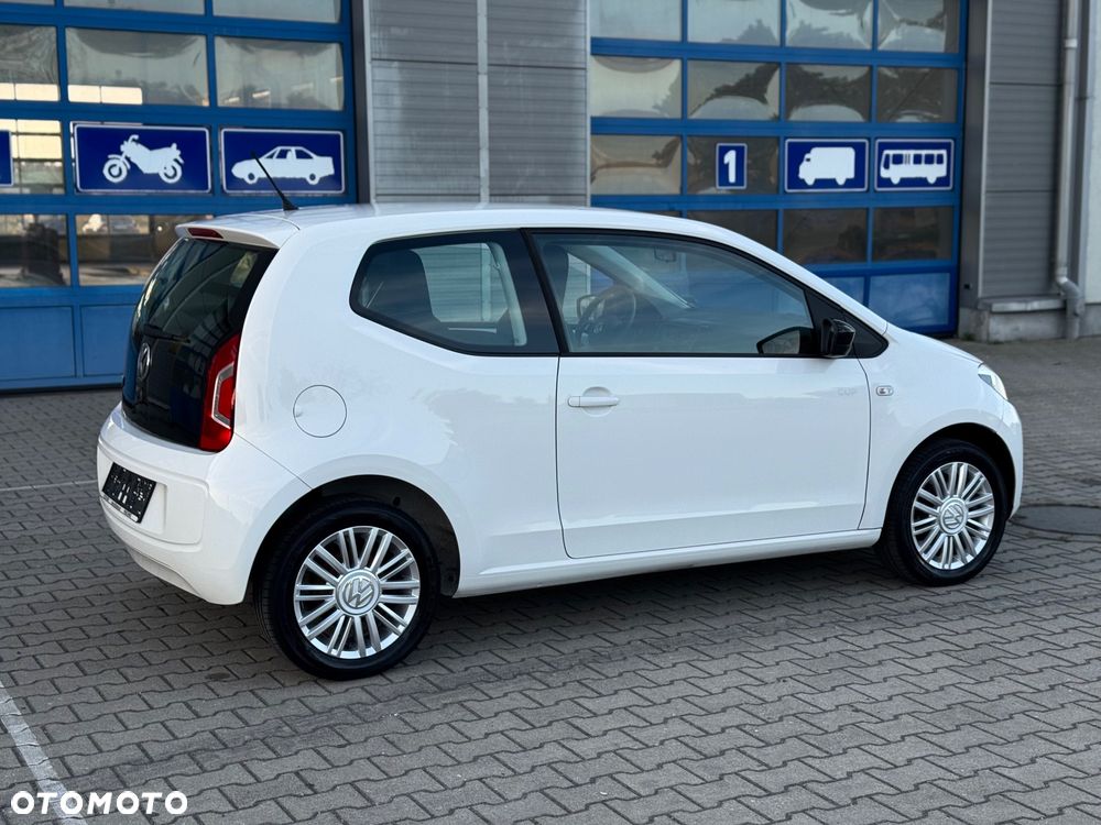 Volkswagen up! R-Line - 29