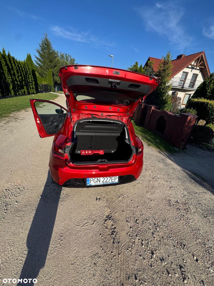 Renault Clio 1.2 16V Life - 11