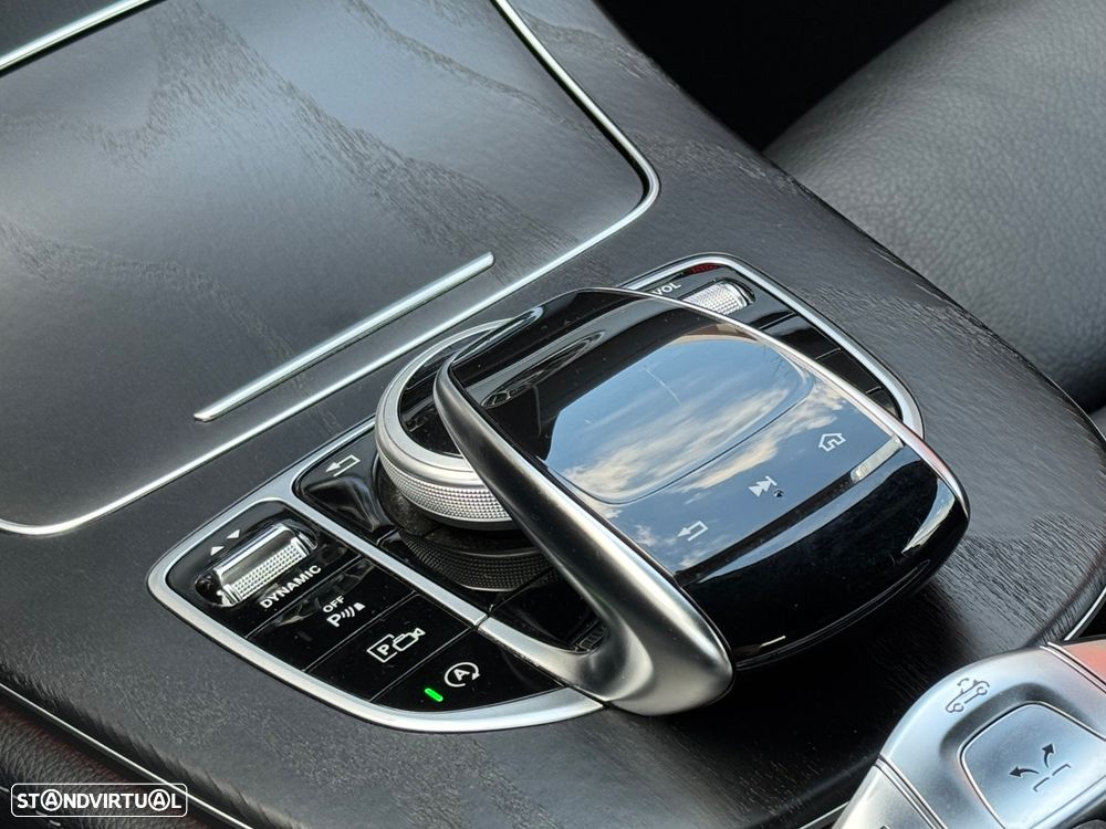Mercedes-Benz E 220 d AMG Line - 37