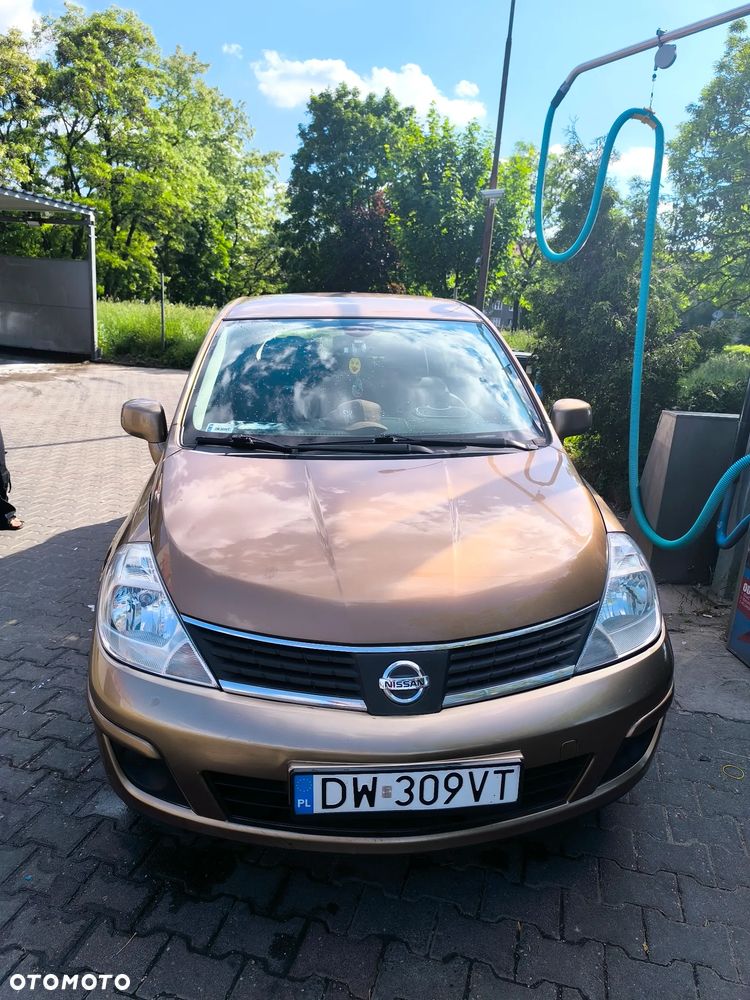 Nissan Tiida 1.6 Acenta - 2