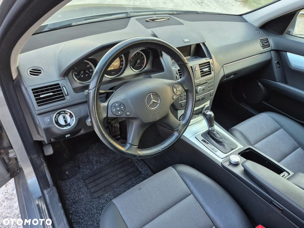 Mercedes-Benz Klasa C - 23