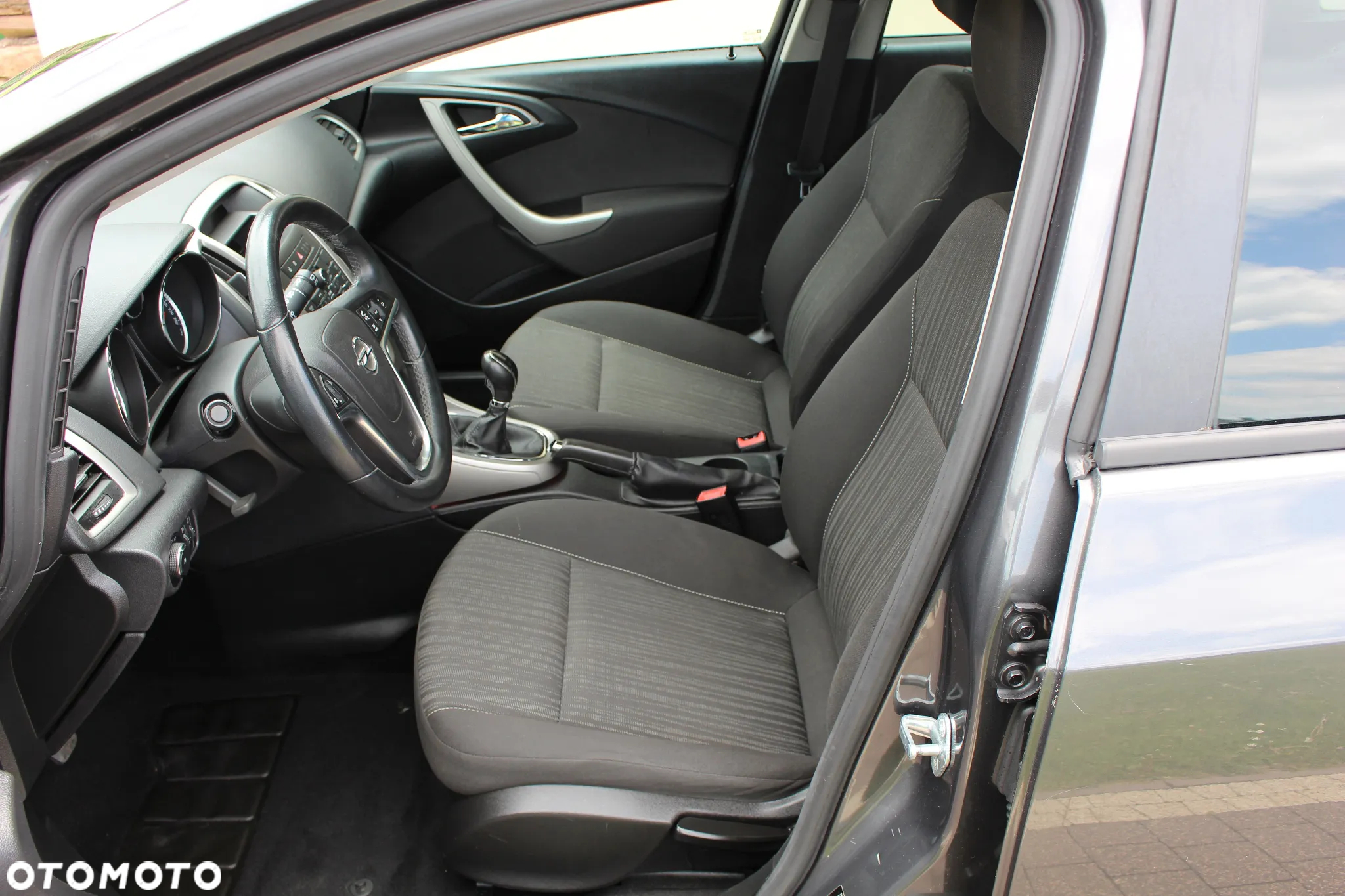 Opel Astra 1.4 Turbo Color Edition - 8