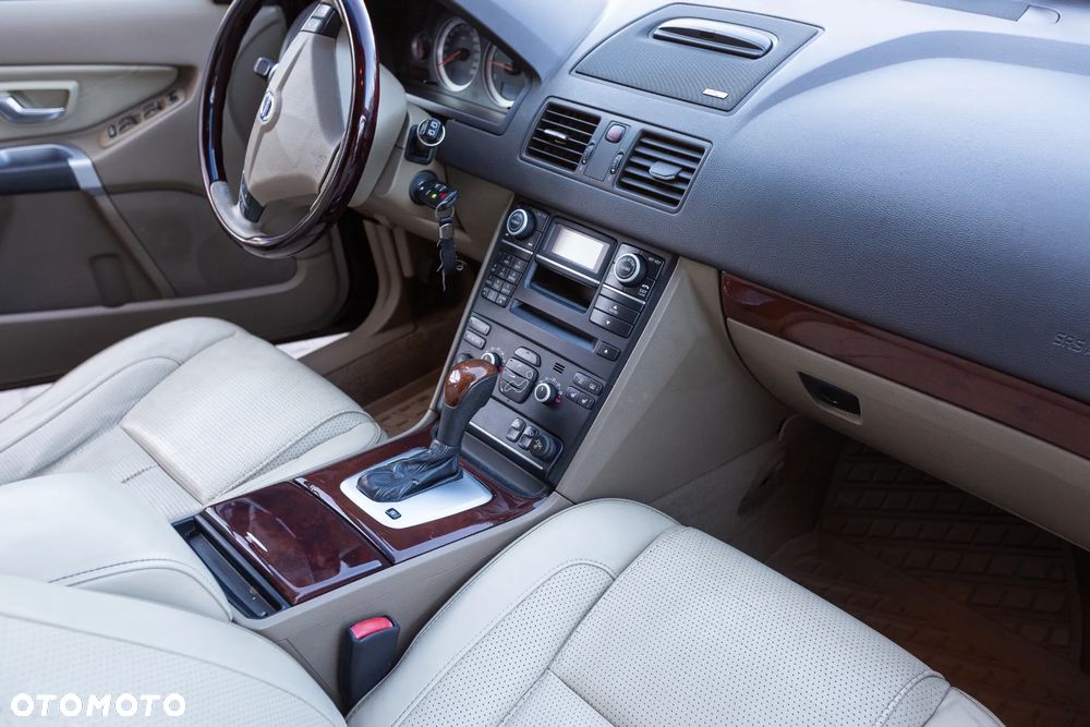 Volvo XC 90 D5 AWD Executive - 21