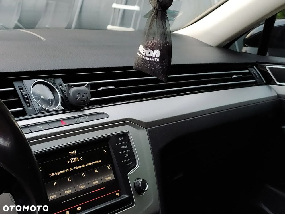 Volkswagen Passat 1.6 TDI BMT Comfortline - 7