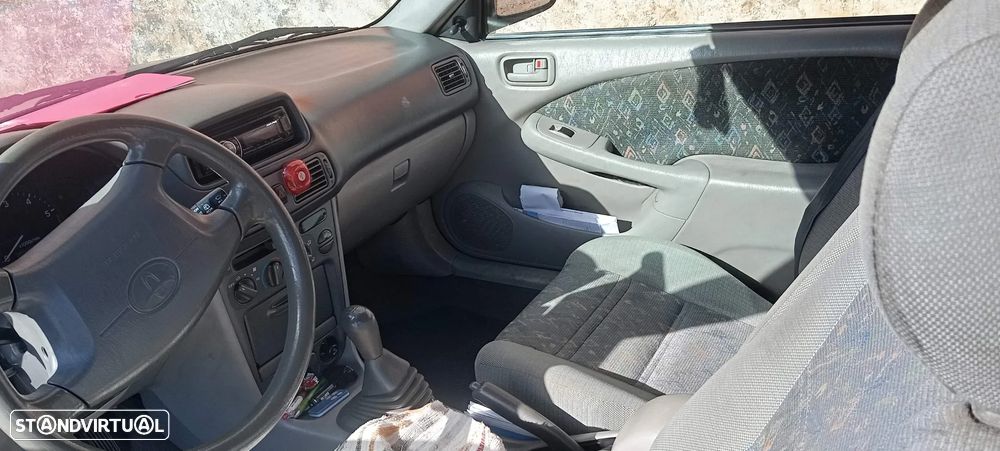 Toyota Corolla Hatchback 1.3 - 3