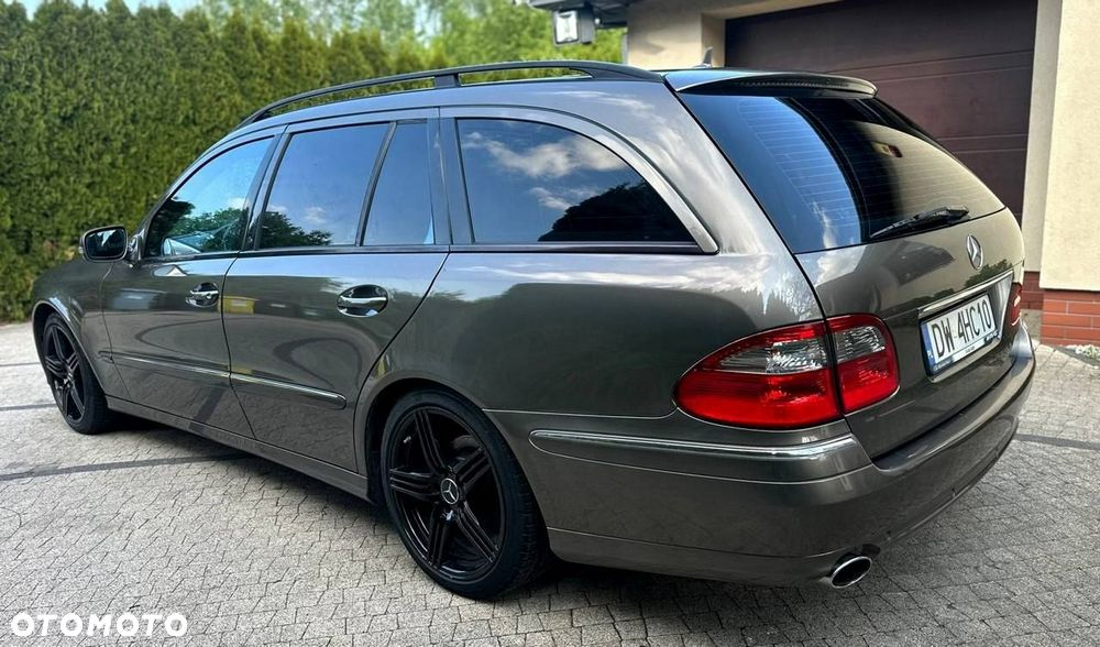 Mercedes-Benz Klasa E - 28