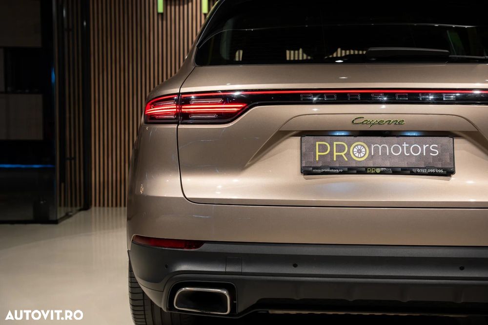 Porsche Cayenne - 20