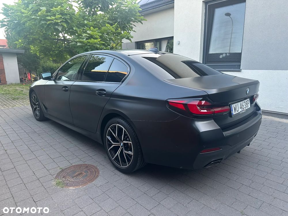 BMW Seria 5 520d xDrive MHEV - 4