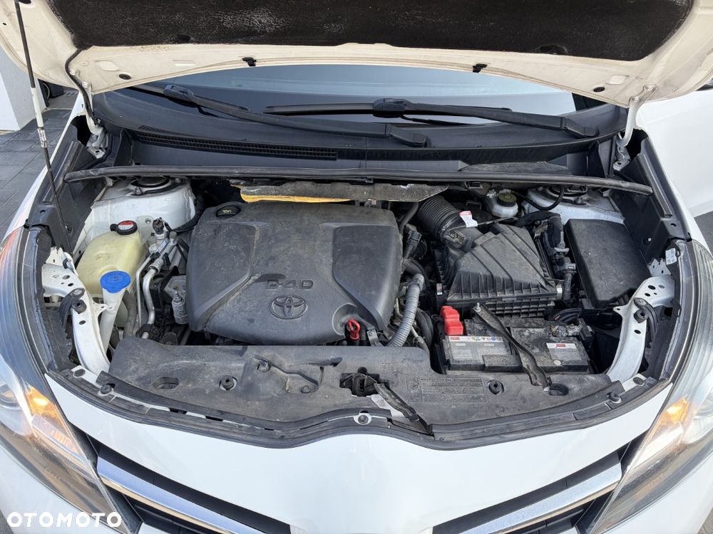 Toyota Verso 1.6 D-4D Prestige - 28