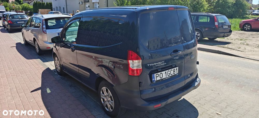 Ford Transit Courier - 5
