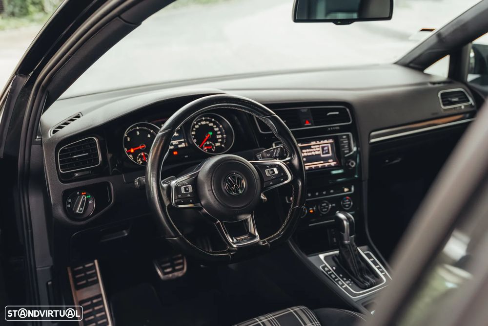 VW Golf 2.0 TDi GTD DSG - 14