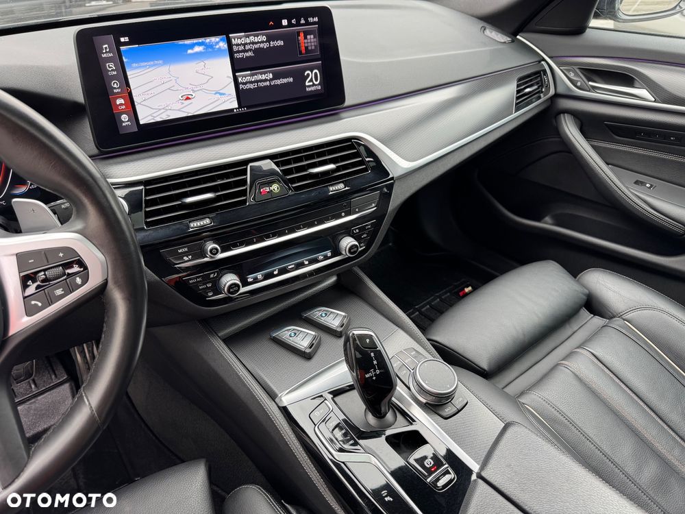 BMW Seria 5 530d xDrive mHEV M Sport sport - 19
