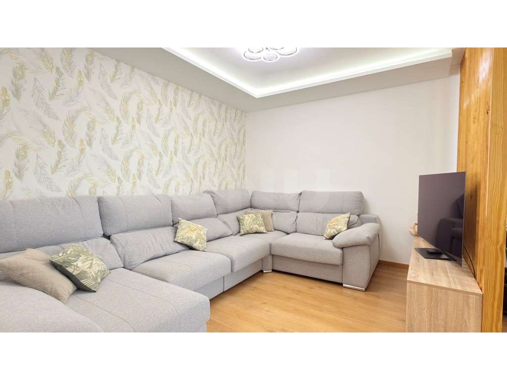 Apartamento T2 com garagem, para venda, Varandas de Arenes, Torres ... - Grande imagem: 5/34
