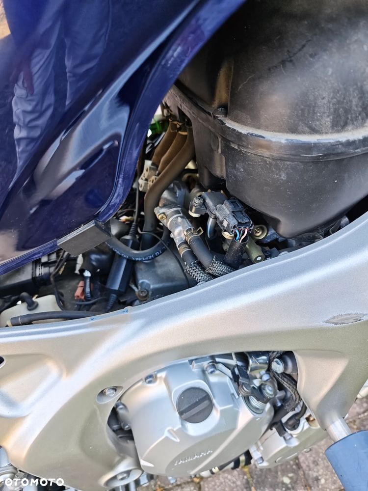 Yamaha FZ6 - 24