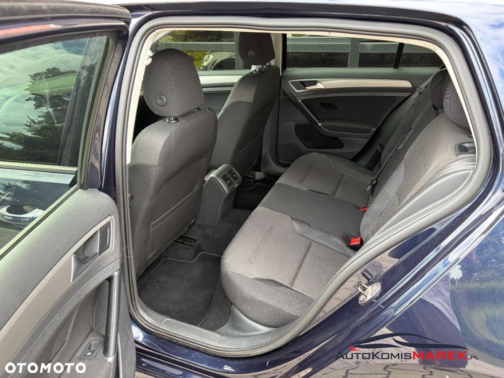 Volkswagen Golf - 18