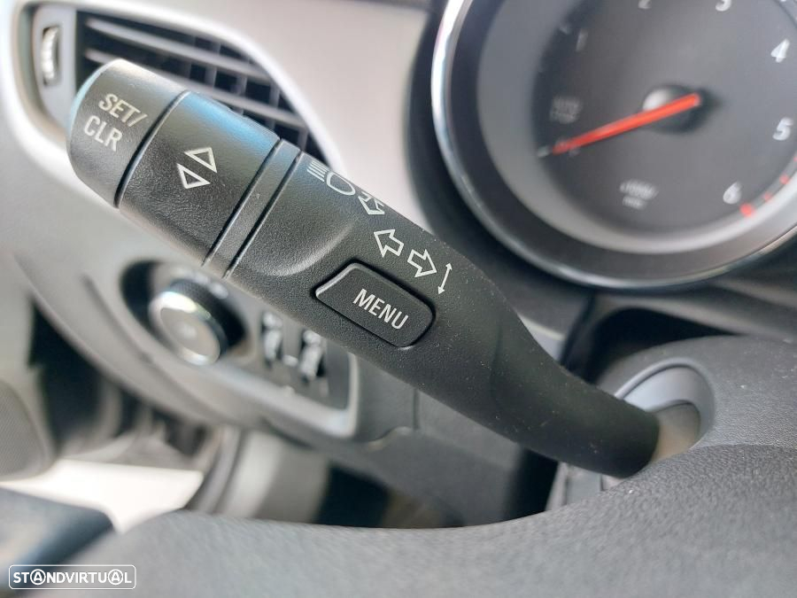 Opel Astra Sports Tourer 1.5 D Business Edition S/S - 17