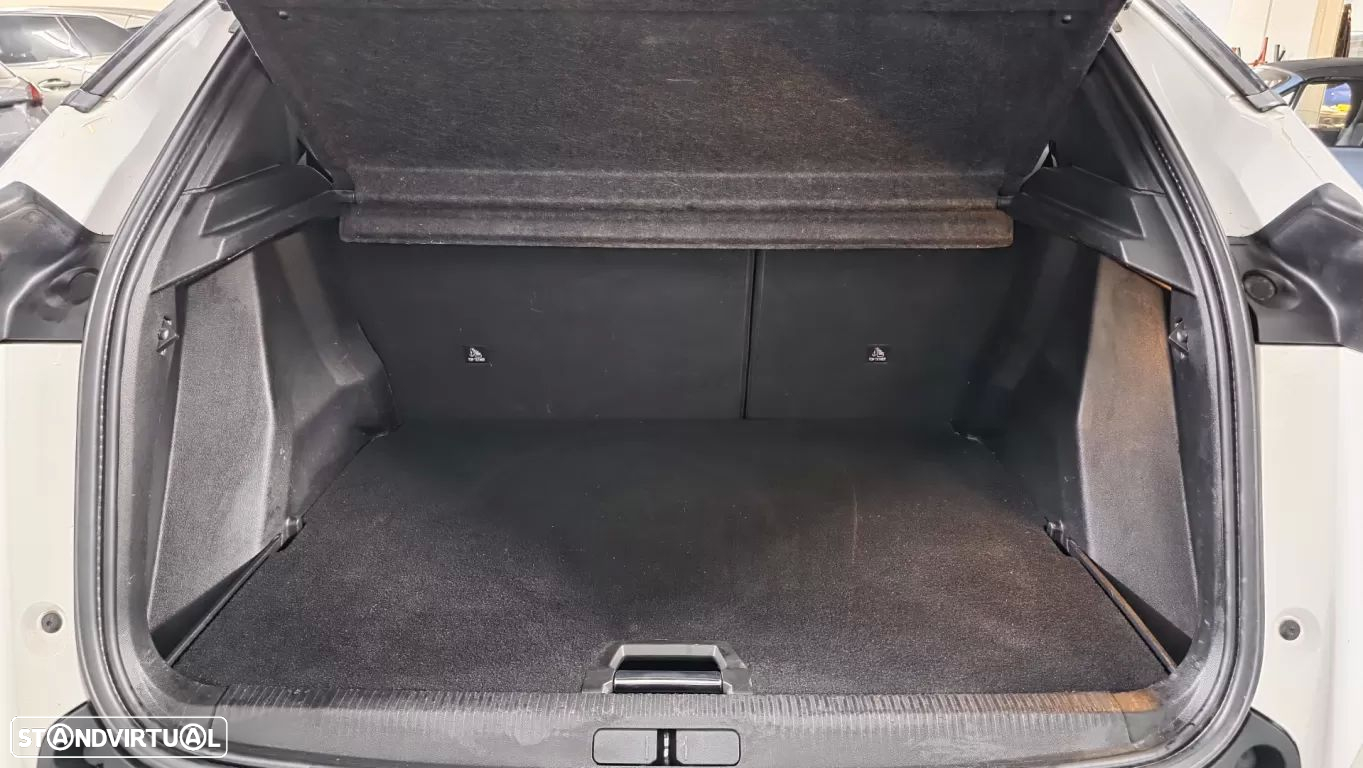 Peugeot 2008 1.2 PureTech GT Line EAT8 - 25