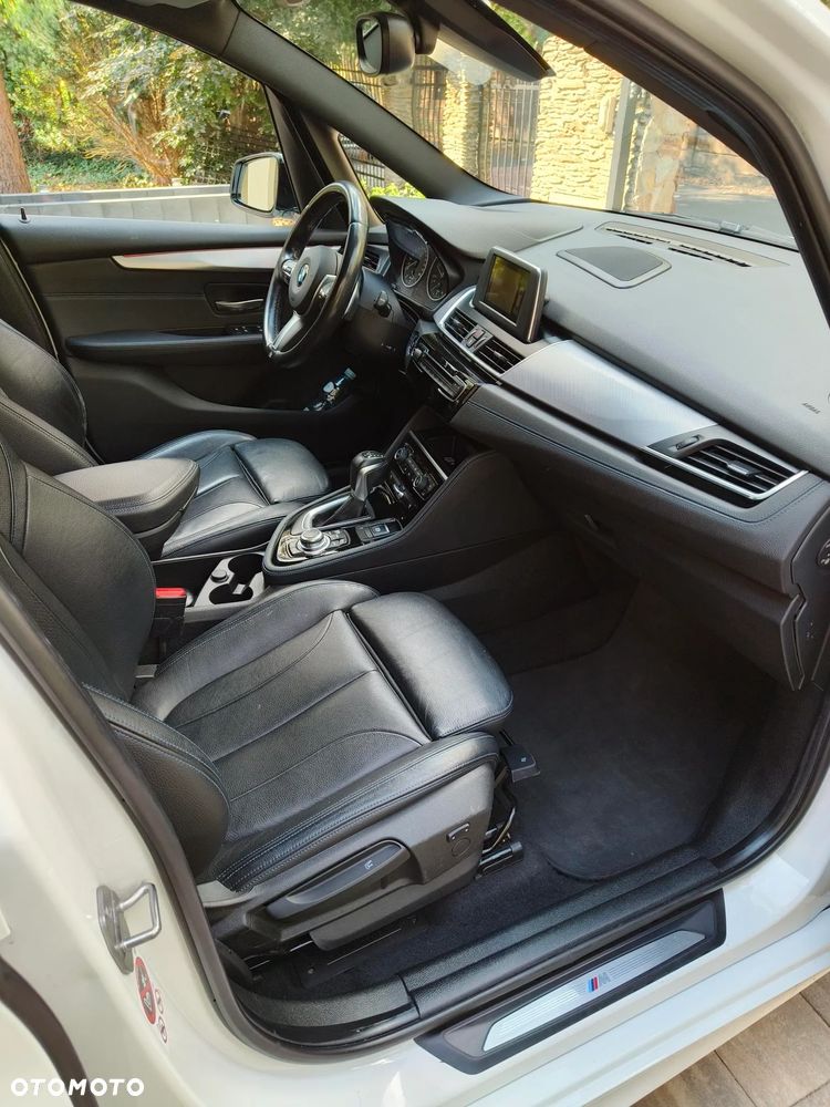 BMW Seria 2 220d xDrive M Sport - 4