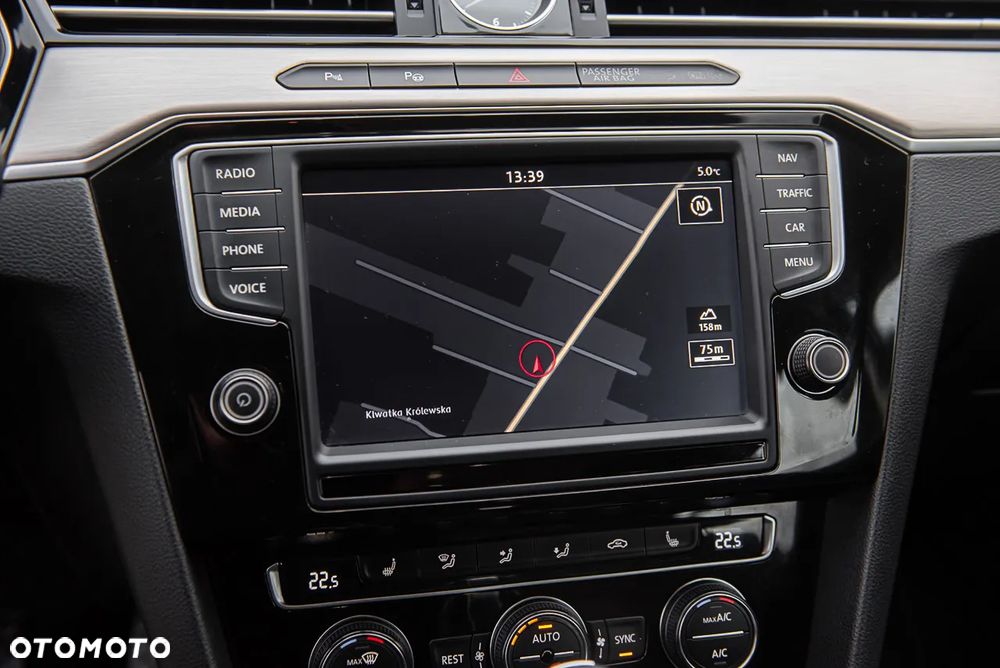 Volkswagen Passat 2.0 TDI SCR 4Motion DSG Highline - 21