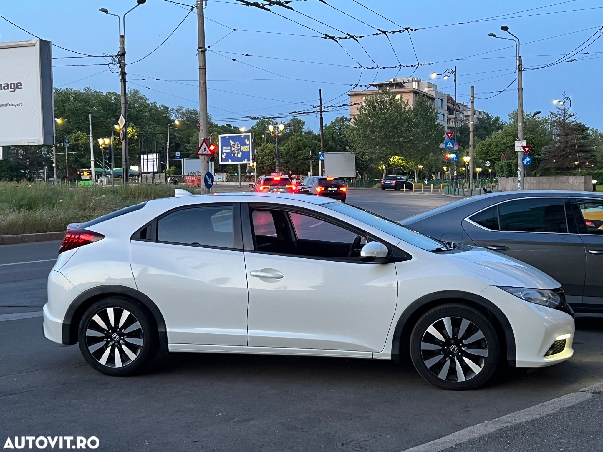 Honda Civic 1.6 i-DTEC 6MT Comfort - 1