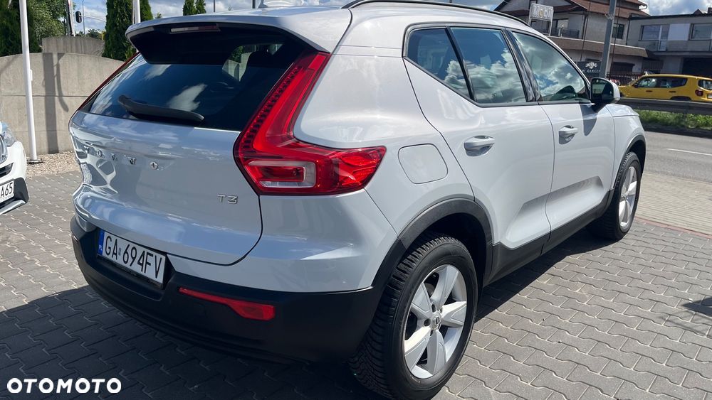 Volvo XC 40 T3 Momentum - 5