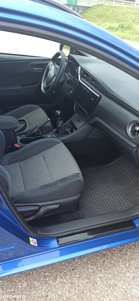 Toyota Auris 1.6 Selection - 18
