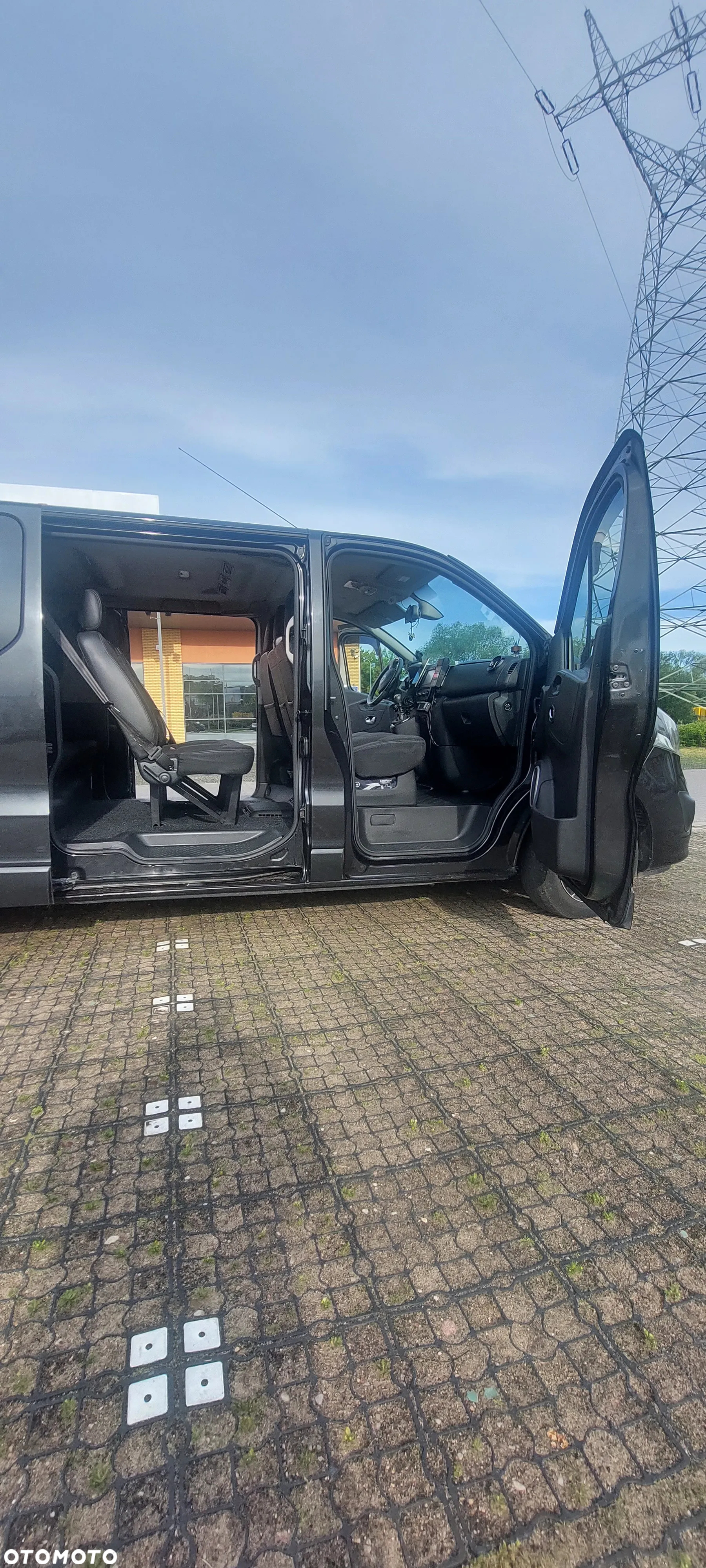 Opel Vivaro L2H1 2,9t Elegance - 10