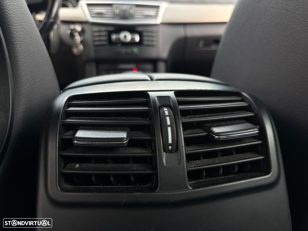 Mercedes-Benz E 250 CDI Avantgarde BE Auto. - 29