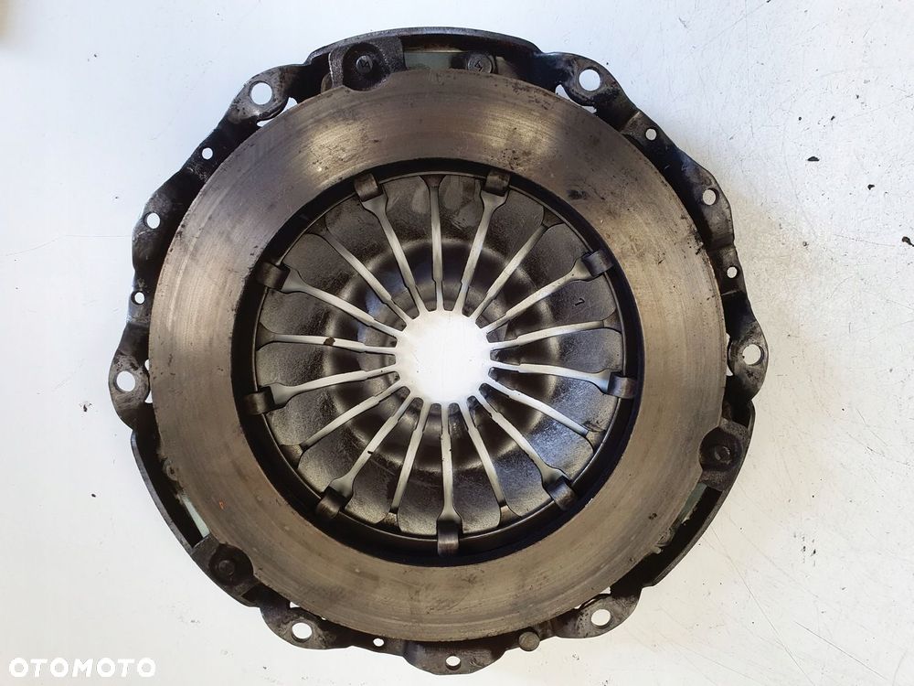 Def Tk① HATZ 1D81 1D90 kolanko tłumika 03877300 MGS-Technics