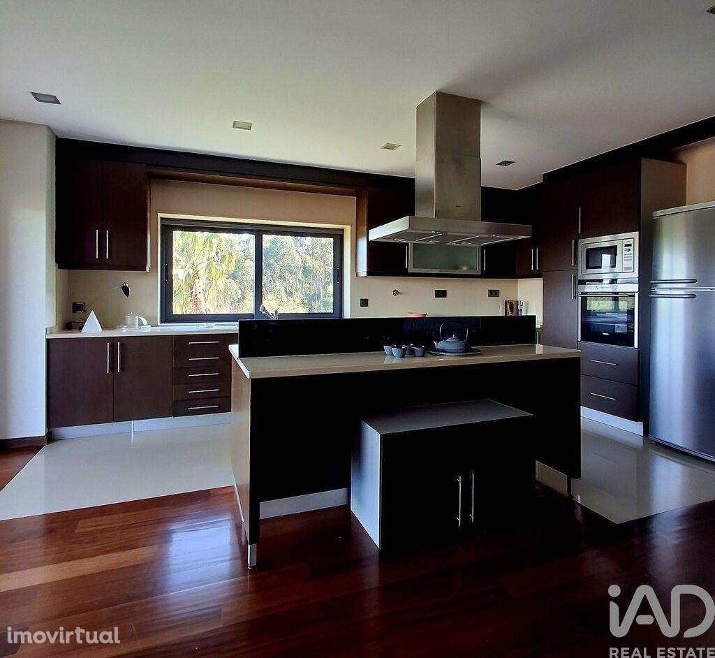 Casa / Villa T5 em Reboreda e Nogueira de 419 m2 - Grande imagem: 3/26