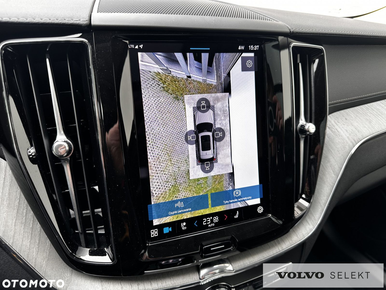 Volvo XC 60 - 31