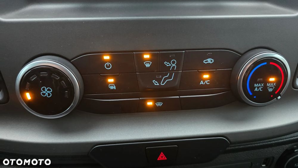 Ford Transit Custom - 19