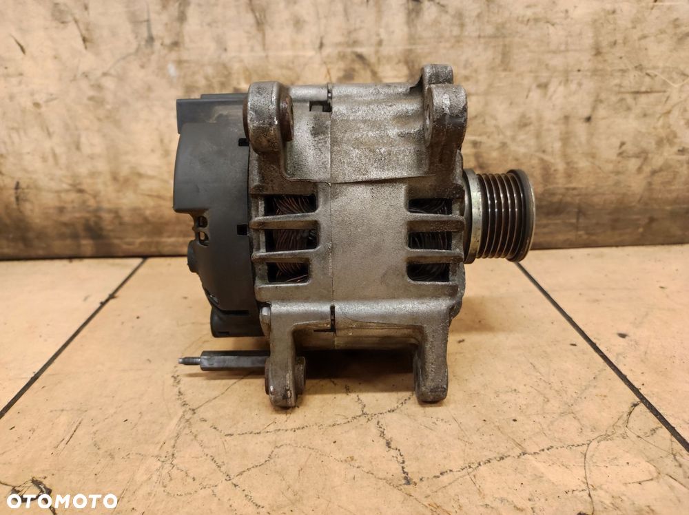 Alternator VW touran iii 3 5t 2.0 tdi - 8