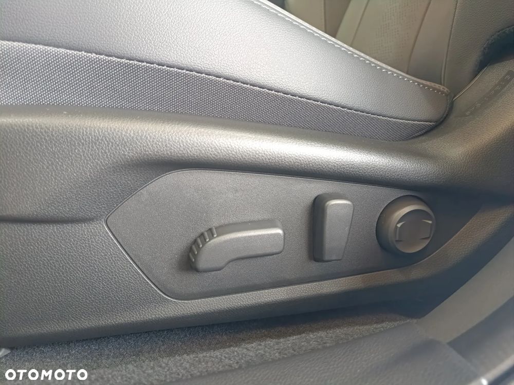 Subaru Crosstrek 2.0i-S e-Boxer Platinum (EyeSight) Lineartronic - 9