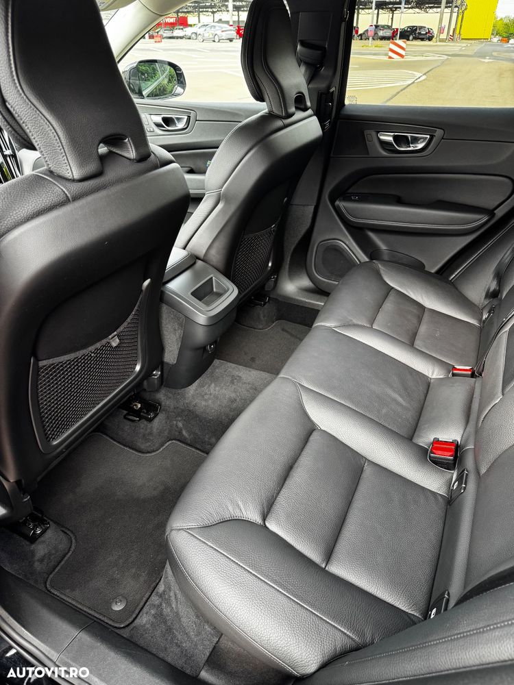 Volvo XC 60 B4 MHEV Inscription - 15