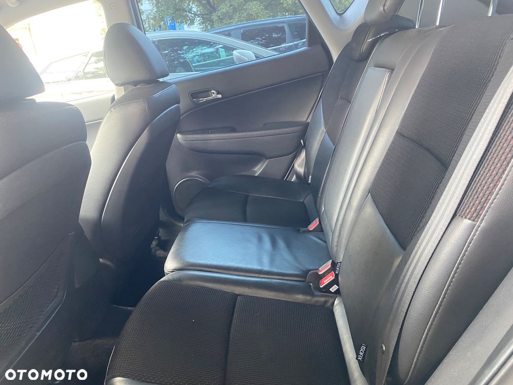 Hyundai i30 1.4 Base + World Cup - 9