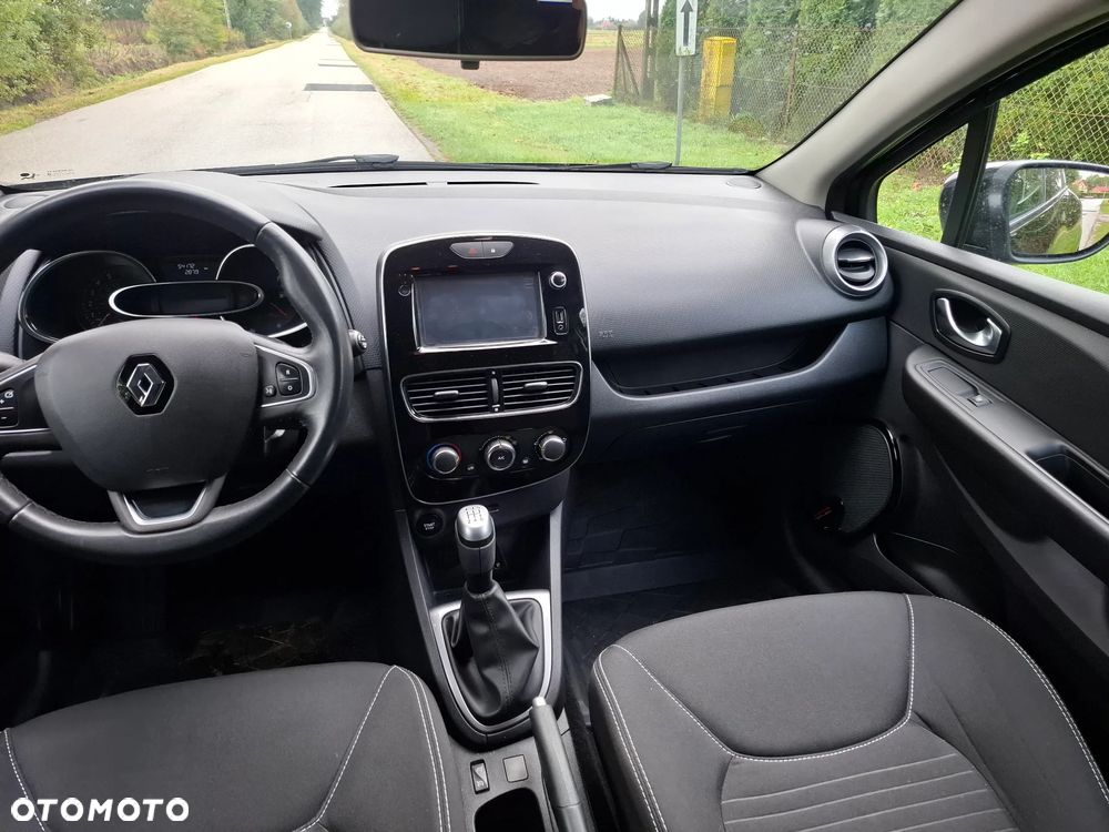 Renault Clio 1.2 16V 75 Limited - 8