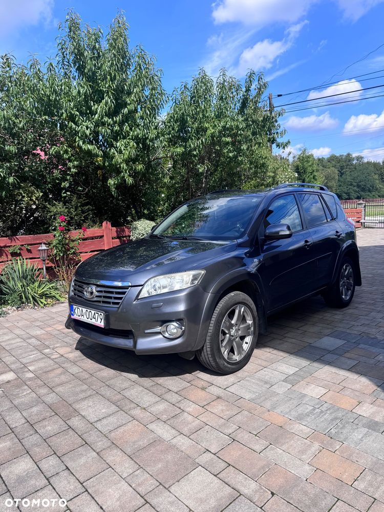 Toyota RAV4 2.2 D-CAT Premium - 4