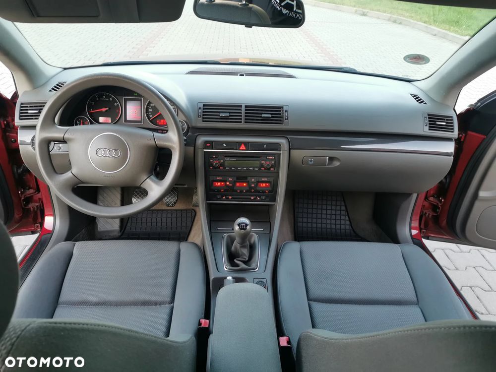 Audi A4 Limousine 2 - 35